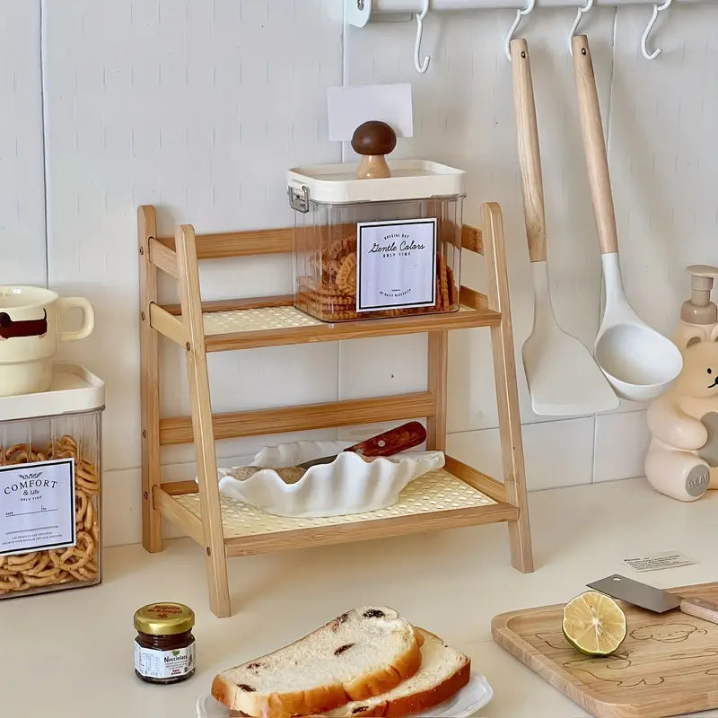 Organizador de Mesa em Rattan com 2 Níveis — Prateleira Elegante e Funcional para Escritório, Cantinho do Café ou Decoração